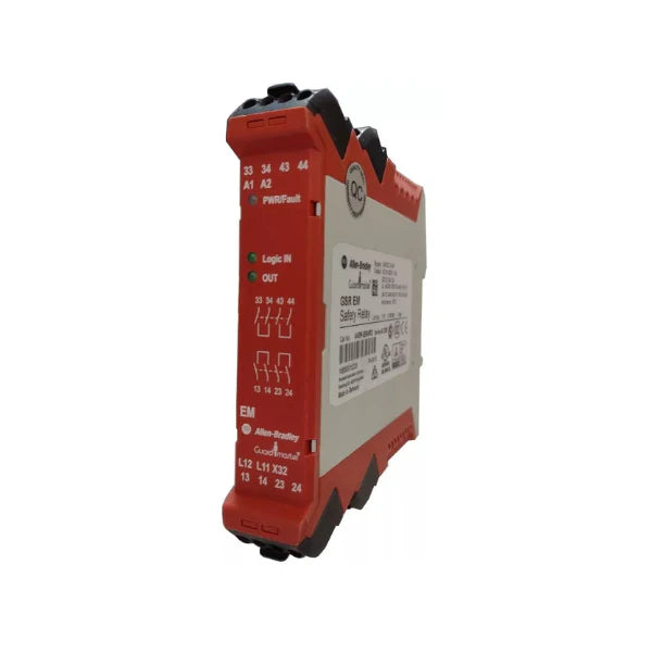 Guardmaster safety relay, 24V DC, with 4 N.O. outputs and removable terminals.