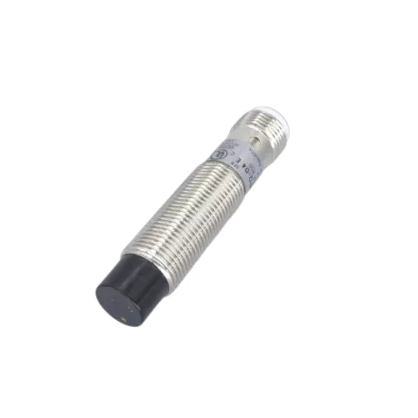 Allen-Bradley 872C-DH4NP12-D4 inductive proximity sensor, 12 mm, NPN NO, 4 mm sensing, quick-disconnect