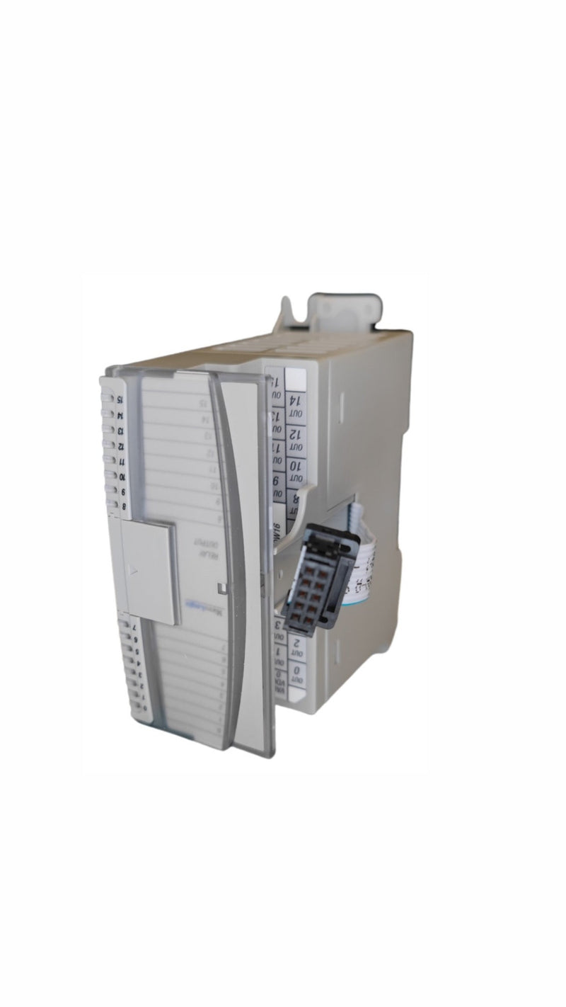 Allen-Bradley 1762-OW16 16-channel relay output module with Form C contacts for MicroLogix PLCs, supports AC/DC loads up to 2A.