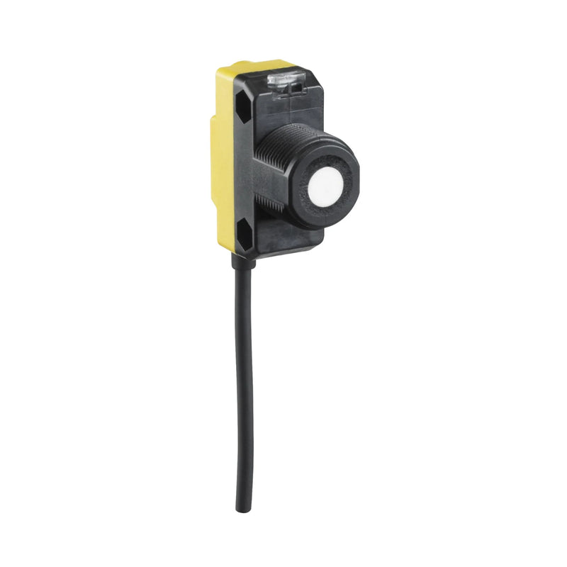 QS18UPAQ8 sensor with PNP output in durable housing for precise industrial object detection.